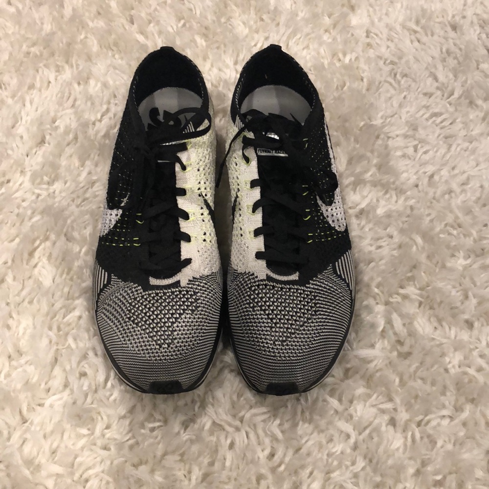 Nike Flyknit Racers